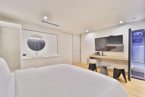 울산 공담 스테이 호텔 울산산삼점 (Gongdam Stay Hotel Ulsan Samsan) 호텔 스위트룸