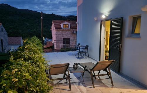 Vitis Apartments 1
