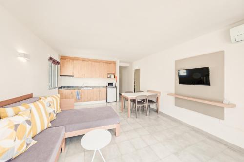 Apartamentos Vista Club - image 13
