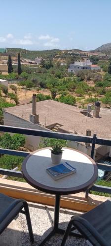 View, Hotel zakros rooms-restaurant in Itanos