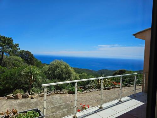 Sari- Vue mer- climatisation in Sari-Solenzara
