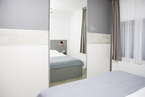 Three-Bedroom Villa image 6