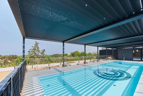 Apartment with Balcony image 4