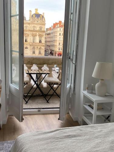 Collection Terreaux - No 5 Balcon sur place w AC, Lyon (photo 9)