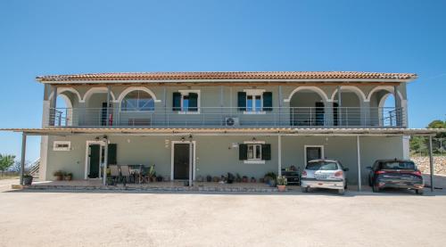 Pine tree Apartment & sunset by "elite" Pine tree Apartment & sunset by "elite"