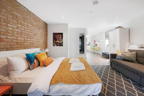 Manor House Studios By Morethanstays, Londres