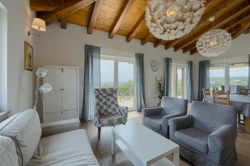 Casa Leone by Istra Vacation in Sutivanac