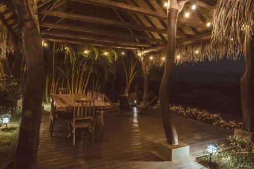 Casa Azafan - Amazing Sunsets in Playa Garza