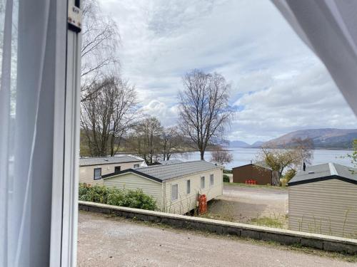 3 bedrooms, 6 beds