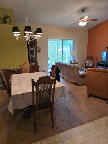 Home away from Home in Mount Dora, USA