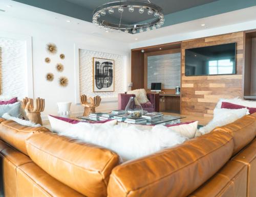 Experience Modern Comfort at Savoy in Charlotte in Charlotte, USA