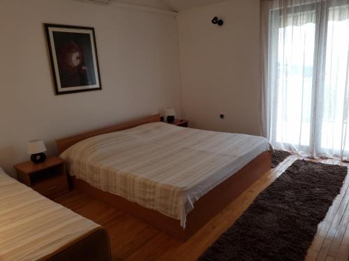 Apartment image 10