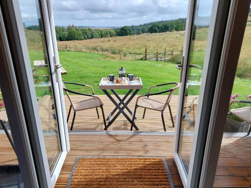 ระเบียง/ชานเรือน, High Whashton Springs Glamping Pod, Richmond Yorks in วอชตัน