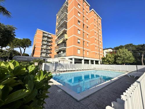 Two-Bedroom Apartment image 5