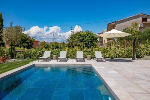 สภาพแวดล้อมโดยรอบ, Apartmani Vila Mara M 1 heated pool in โอมิซาลจ์