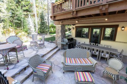 East Vail Creekside Luxury with Hot Tub in Vail, USA