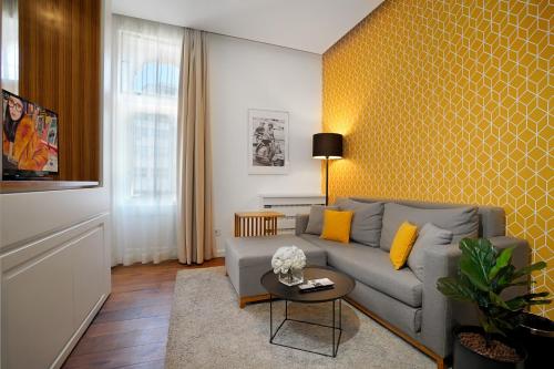 Dominic Smart & Luxury Suites - Terazije - image 4