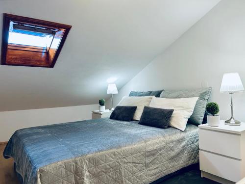 One-Bedroom Apartment with Sea View image 10