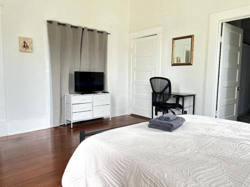 Private Room in San Antonio Home near Downtown in San Antonio, USA
