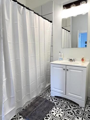 Private Room in San Antonio Home near Downtown in San Antonio, USA