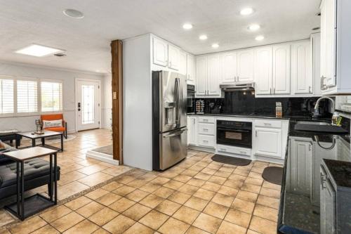 Mid-century Oak Tree Near Downtown Orlando -3beds in Orlando, USA