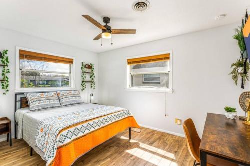 Mid-century Charm Near Downtown 3 Beds!