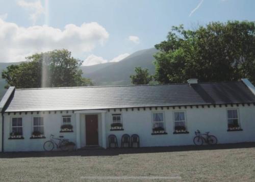 Exterior view, Mia's Self Catering Holiday Cottage Donegal in Dunglow