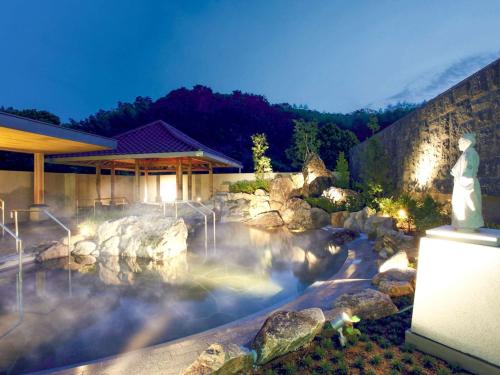 Mercure Kochi Tosa Resort & Spa