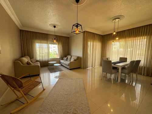 Modern chic haven - image 2