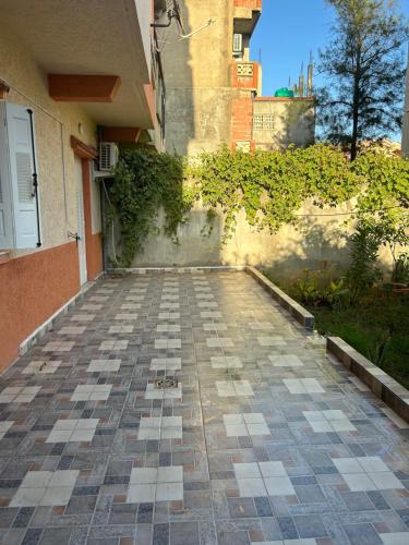 מתקני המלון, Yassine's home in ג'יג'ל