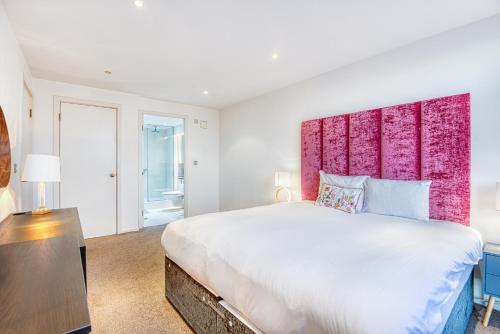 Austin David Apartments ExCeL - image 5