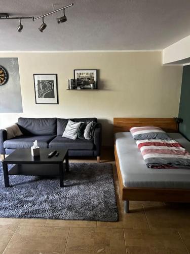 Ruhige Wohnung am Ortsrand - nahe KIT-Campus Nord in 埃根斯泰因-列奧波德港