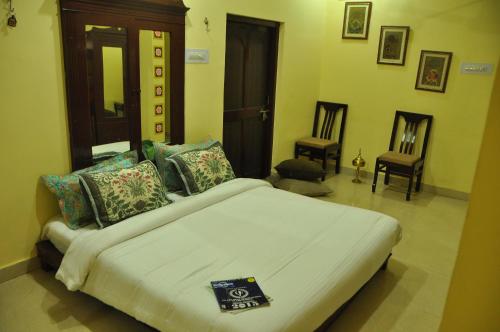 Apartment with Balcony image 4
