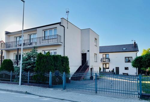 Hotelli välisilme, Apartament Leona in Ostrowo (Pomeranian)