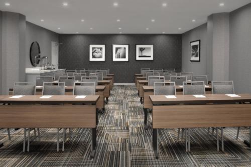 Homewood Suites by Hilton San Antonio Riverwalk/Downtown - image 10