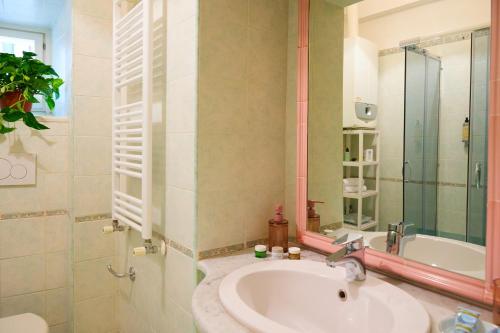 Three-Bedroom Apartment image 10