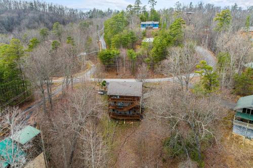 A Wolf's Den Gatlinburg – Gatlinburg