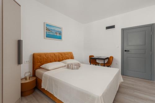 Studio with Sea View image 7