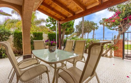 Four-Bedroom Holiday Home