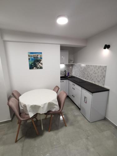 M & J Central Suites, Корчула (фото 7)