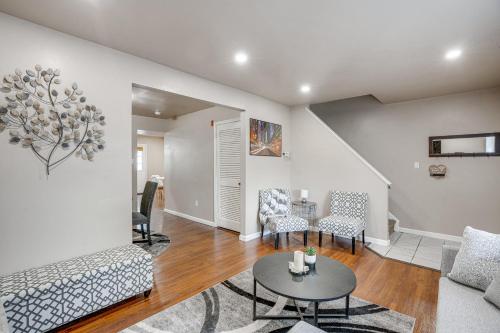 Charming Willow Grove Home with Patio and Fire Pit! Charming Willow Grove Home with Patio and Fire Pit!