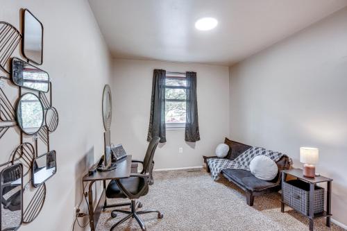 Charming Willow Grove Home with Patio and Fire Pit! Charming Willow Grove Home with Patio and Fire Pit!