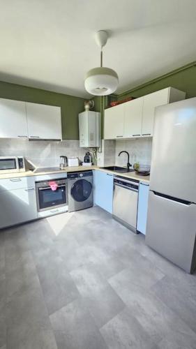 Georges #Parking#Balcon in Clermont-ferrand