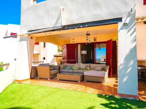 Suitur vista Bahía apartment with jucuzzi barbacue (Suitur vista Bahia apartment with jucuzzi barbacue) in บาเอีย เด กาซาเรส