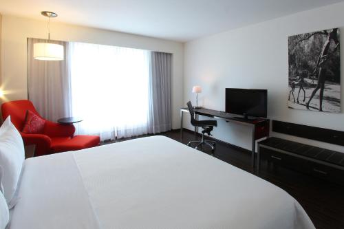 Fiesta Inn Cuautitlan in Tepotzotlán, Mexico
