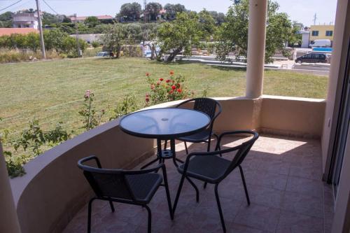 Apartment image 10