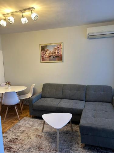 Апартамент Рейна