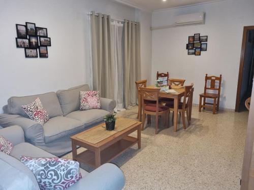 Estupendo Apartamento Aeropuerto y Fibes, Siviglia (foto 3)