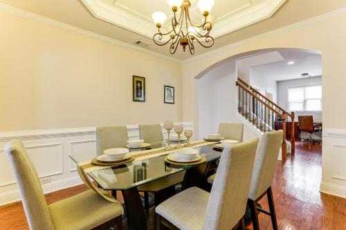 Pet-Friendly Lawrenceville Gem Near Alexander Park in Lawrenceville, USA