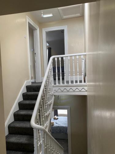 Roskeen Townhouse in โอลด์พาร์ก